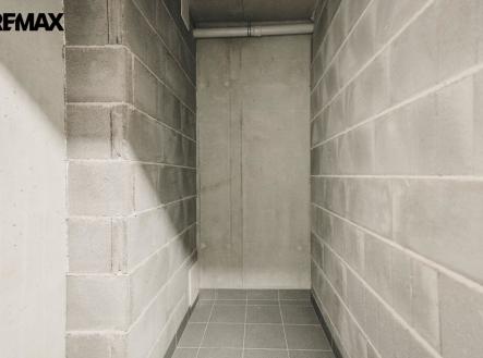 p1004907.jpg | Prodej - malý objekt/garáž