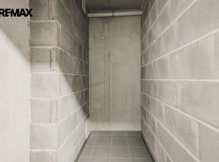 p1004907.jpg | Prodej - malý objekt/garáž