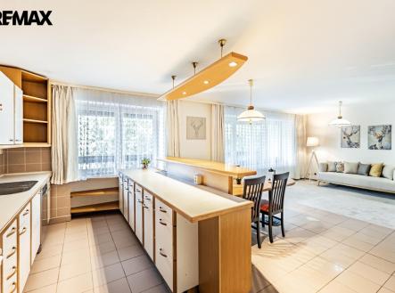 Prodej - dům/vila, 500 m² obrázek