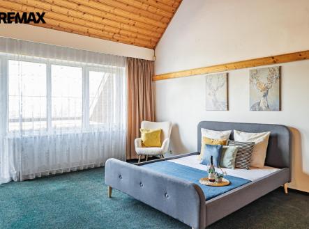 p1710034.jpg | Prodej - dům/vila, 500 m²