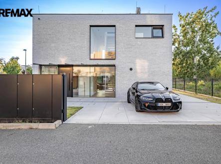 p1555407-1.jpg | Prodej - dům/vila, 177 m²