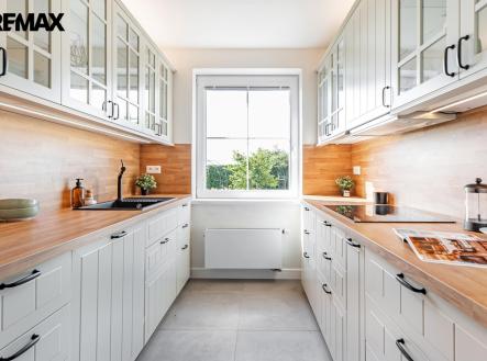 Kuchyně | Prodej - dům/vila, 284 m²