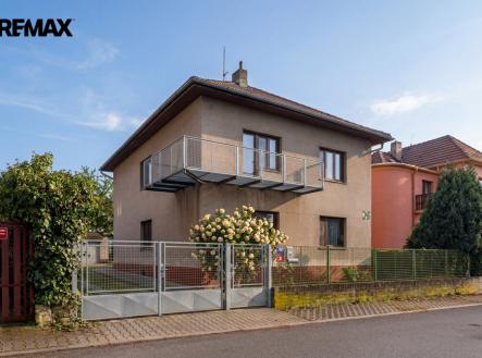 1-2.jpg | Prodej - dům/vila, 202 m²