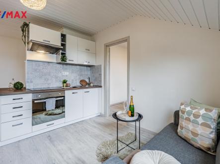 p1712064.jpg | Prodej bytu, 2+kk, 36 m²