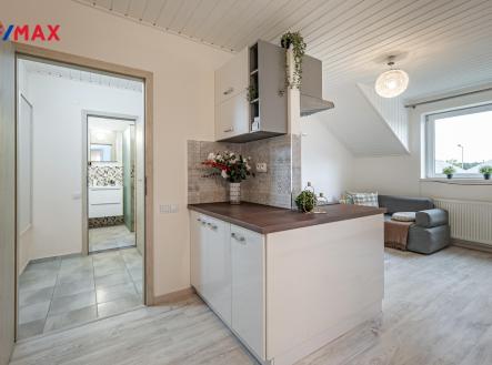 p1712079.jpg | Prodej bytu, 2+kk, 36 m²