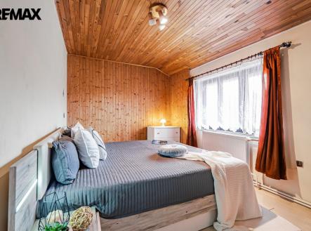 p1057008-1.jpg | Prodej - dům/vila, 175 m²