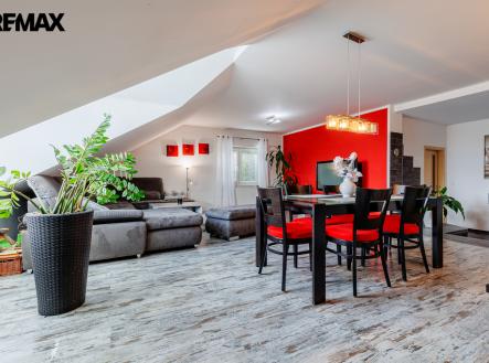 2r6-0295-hdr.jpg | Prodej - restaurace, 461 m²