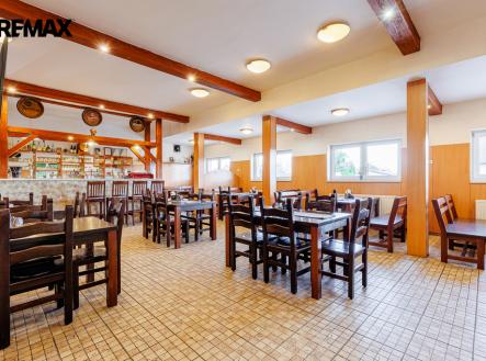 2r6-0034-hdr.jpg | Prodej - restaurace, 461 m²