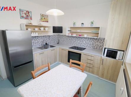 photo-5830073944755604252-y.jpg | Prodej bytu, 3+1, 77 m²