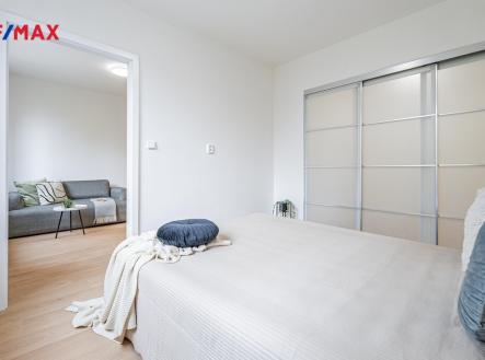 p1726660.jpg | Prodej bytu, 2+kk, 35 m²