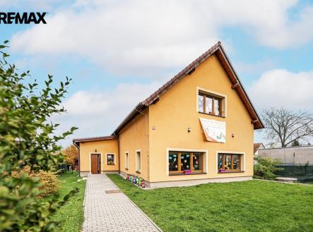 p1726918.jpg | Prodej - dům/vila, 237 m²