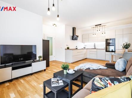 p1713761.jpg | Prodej bytu, 2+kk, 90 m²