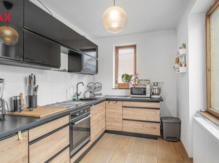 p1082650.jpg | Prodej - dům/vila, 216 m²