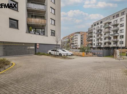 p1207108.jpg | Prodej - malý objekt/garáž