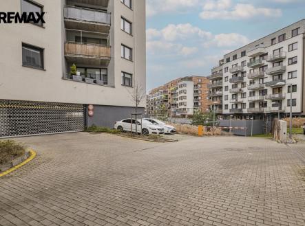 p1207108.jpg | Prodej - malý objekt/garáž