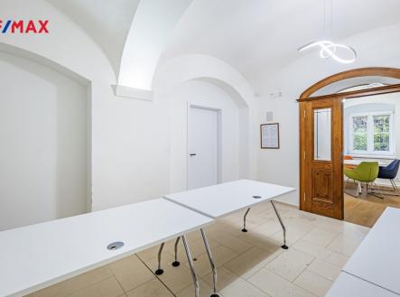 p1750681.jpg | Pronájem - kanceláře, 60 m²