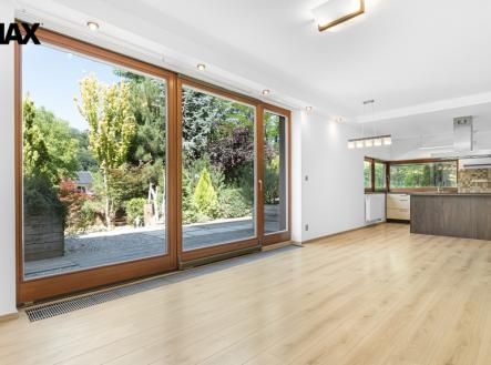 p1011775.jpg | Prodej - dům/vila, 289 m²