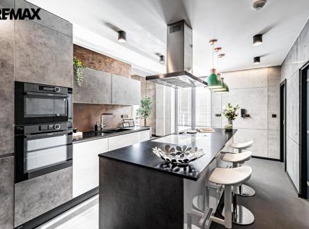 p1750257.jpg | Prodej - dům/vila, 379 m²