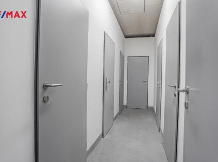 p1207127.jpg | Prodej - skladovací prostor, 3 m²