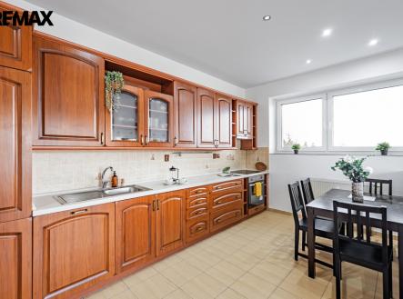 p1751750.jpg | Prodej bytu, 2+kk, 69 m²