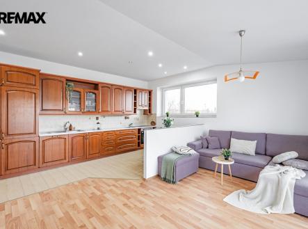 p1751743.jpg | Prodej bytu, 2+kk, 69 m²