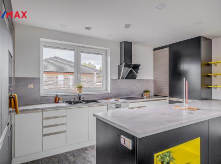 251013-dum-sendrazice-24.jpg | Prodej - dům/vila, 239 m²