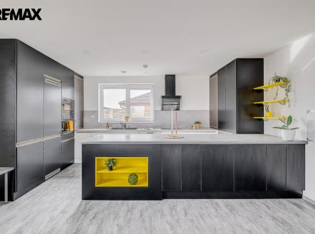 251013-dum-sendrazice-23.jpg | Prodej - dům/vila, 239 m²