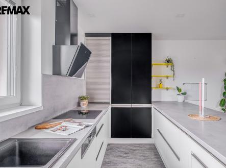 251013-dum-sendrazice-25.jpg | Prodej - dům/vila, 239 m²