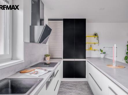 251013-dum-sendrazice-25.jpg | Prodej - dům/vila, 239 m²