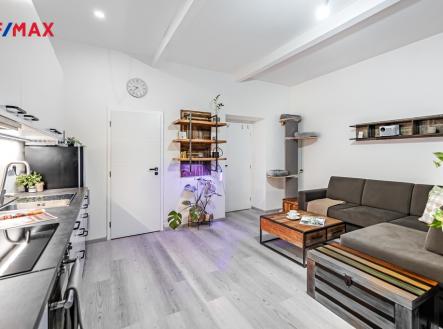 p1726500.jpg | Prodej bytu, 2+kk, 53 m²