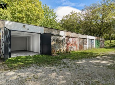 p1047934.jpg | Prodej - malý objekt/garáž