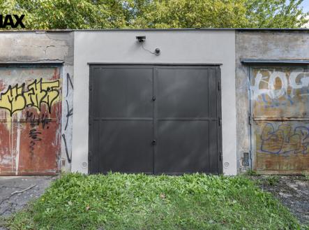 p1047948.jpg | Prodej - malý objekt/garáž