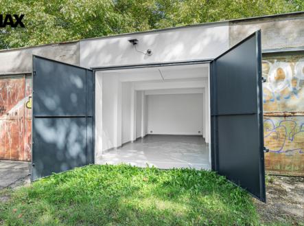 p1047885.jpg | Prodej - malý objekt/garáž