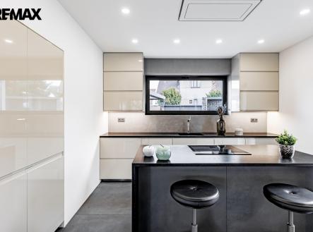 p1766884.jpg | Prodej - dům/vila, 181 m²