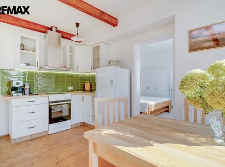 Pronájem bytu, 2+kk, 43 m²