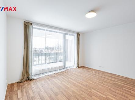 p1767876.jpg | Pronájem bytu, 1+kk, 42 m²
