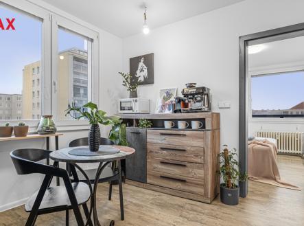 p1118381-1.jpg | Prodej bytu, 3+1, 77 m²