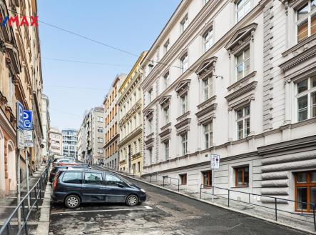 p1769807.jpg | Pronájem - skladovací prostor, 3 m²