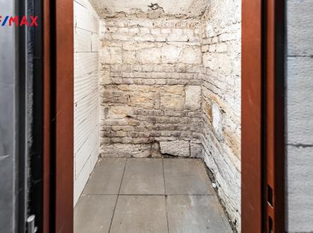 p1769784.jpg | Pronájem - skladovací prostor, 3 m²