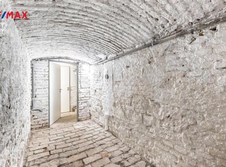 p1769742.jpg | Pronájem - skladovací prostor, 6 m²