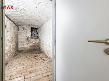 p1769737.jpg | Pronájem - skladovací prostor, 6 m²