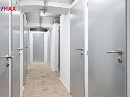 p1769666.jpg | Pronájem - skladovací prostor, 3 m²