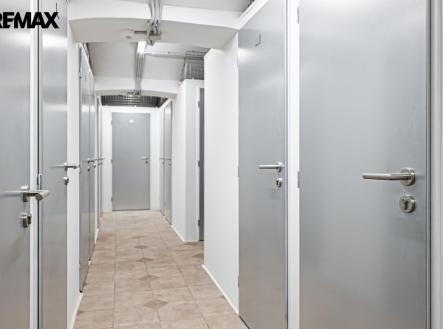 p1769666.jpg | Pronájem - skladovací prostor, 3 m²