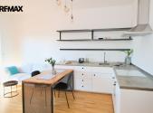 Pronájem bytu, 1+kk, 32 m²