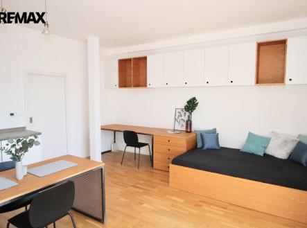 top1a.jpeg | Pronájem bytu, 1+kk, 32 m²