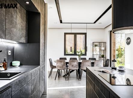 p1013192.jpg | Prodej - dům/vila, 294 m²