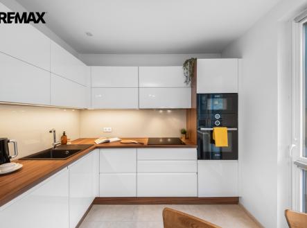 250208-stechovice-10-1.jpg | Prodej - dům/vila, 224 m²