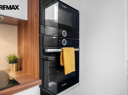 250208-stechovice-11.jpg | Prodej - dům/vila, 224 m²