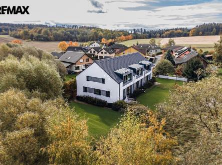 dji-20251015103432-0181-d-3-1.jpg | Prodej - dům/vila, 182 m²