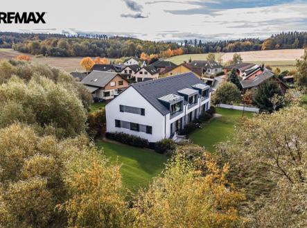 dji-20251015103432-0181-d-3-1.jpg | Prodej - dům/vila, 182 m²